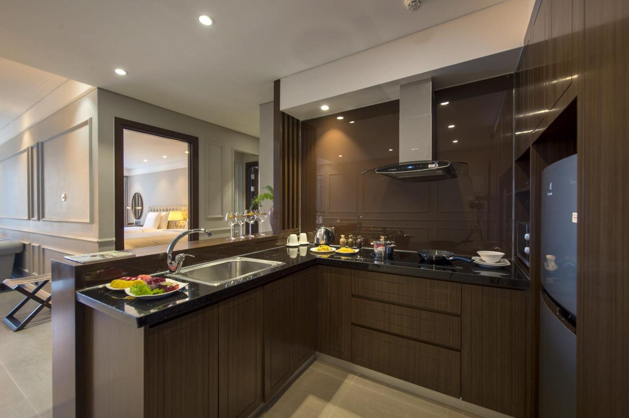 Luxury 2 Bedroom At 120 Vo Nguyen Giap - My Khe - Altara Buidding * Da Nang