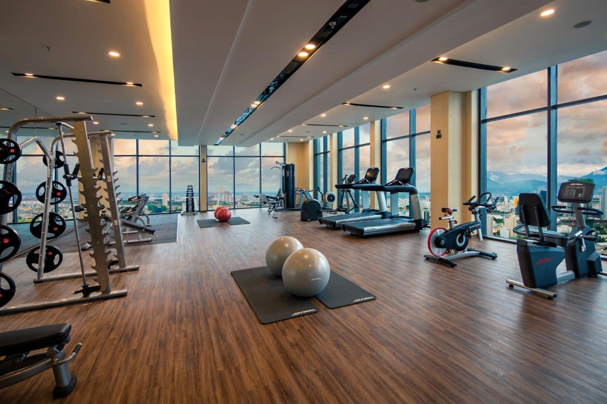 Luxury 2 Bedroom At 120 Vo Nguyen Giap - My Khe - Altara Buidding Apartment *