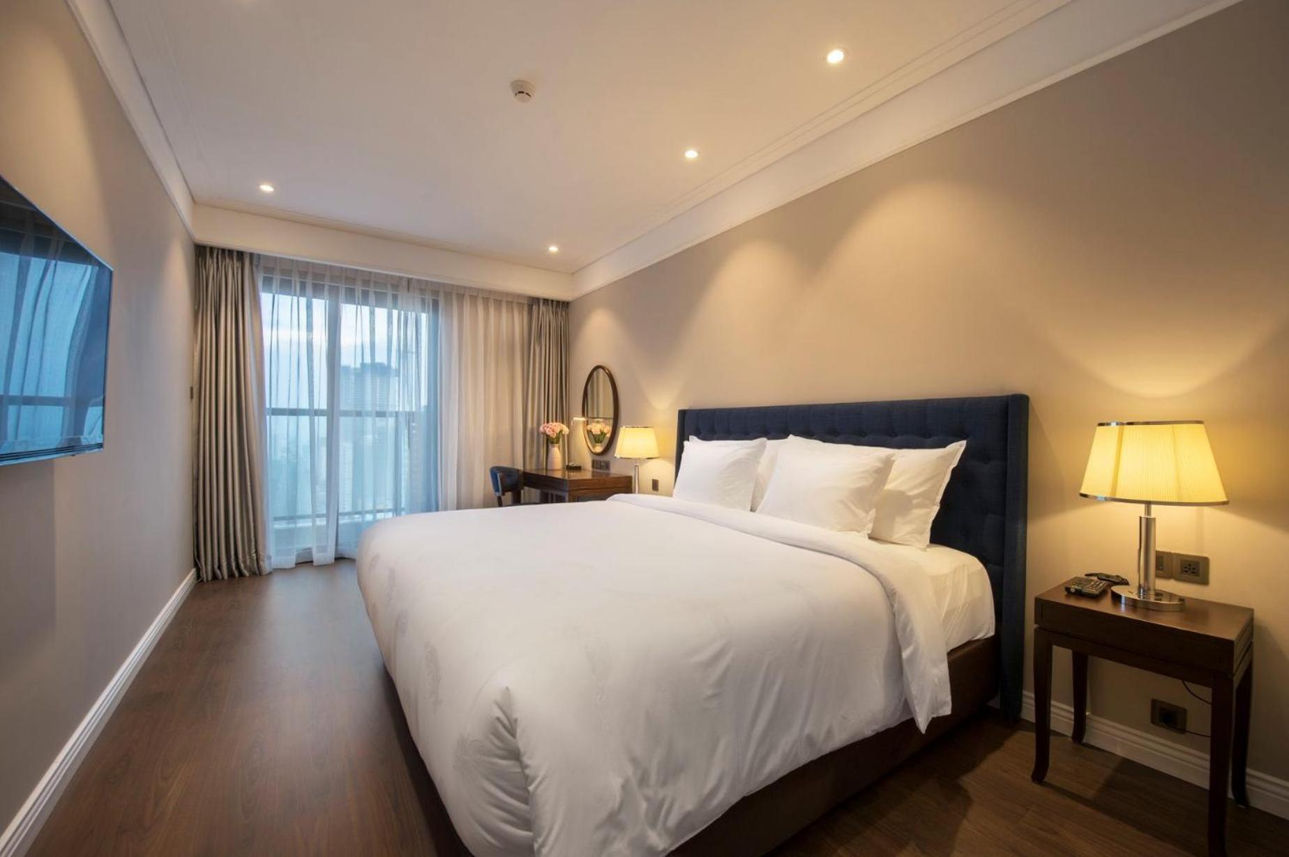 Luxury 2 Bedroom At 120 Vo Nguyen Giap - My Khe - Altara Buidding Apartment *