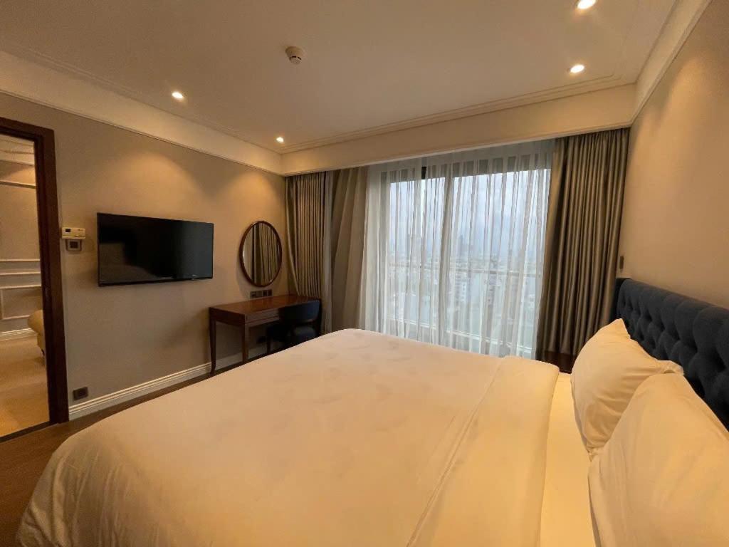 Căn hộ Luxury One Or Two Bedroom At 120 Vo Nguyen Giap - My Khe - Altara Buidding Đà Nẵng
